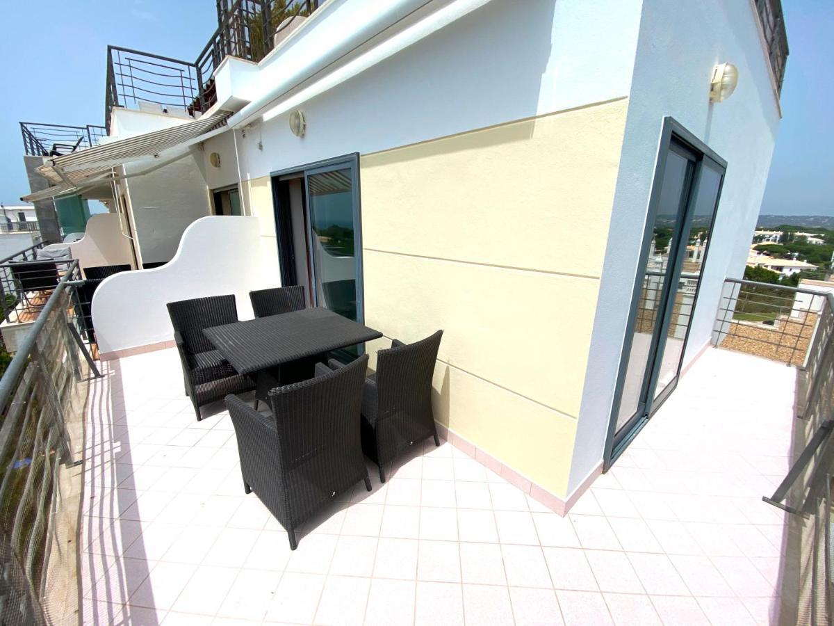 Vila Falesia Penthouse อัลบูเฟรา ภายนอก รูปภาพ