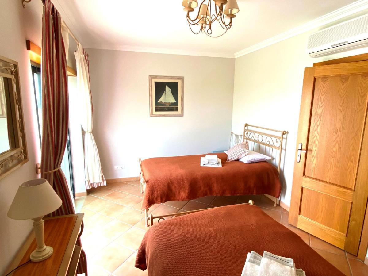 Vila Falesia Penthouse อัลบูเฟรา ภายนอก รูปภาพ